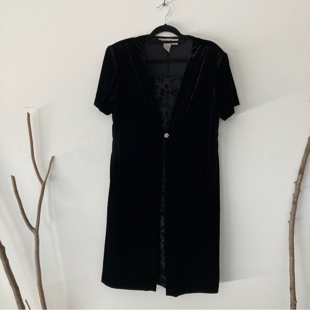 SOLD ❌ Vintage Black Velvet Dress One Piece Damask Size 18 90s y2k